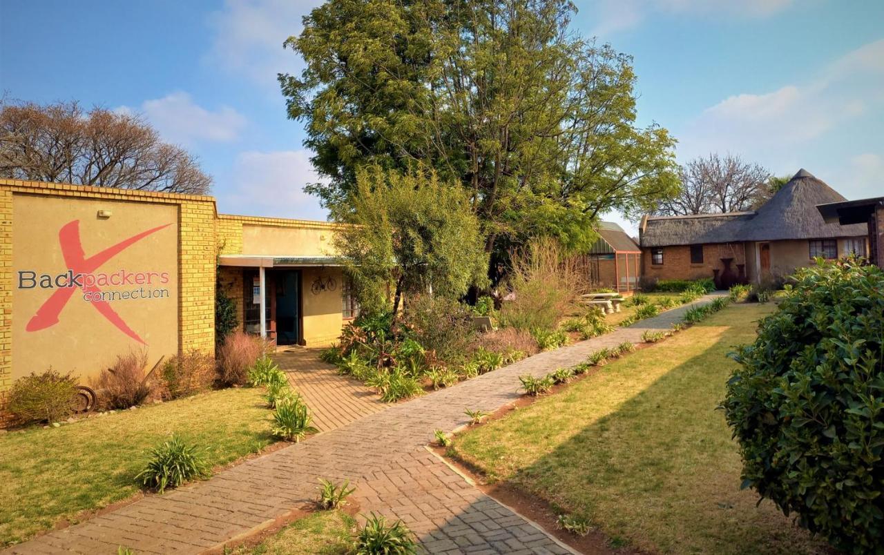 Backpackers Connection @ Jnb Airport Vandrarhem Benoni Exteriör bild